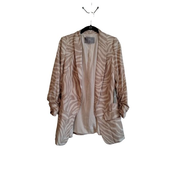 NWT Tart Collections Beige Zebra print blazer with gathered sleeves - Picture 1 of 8